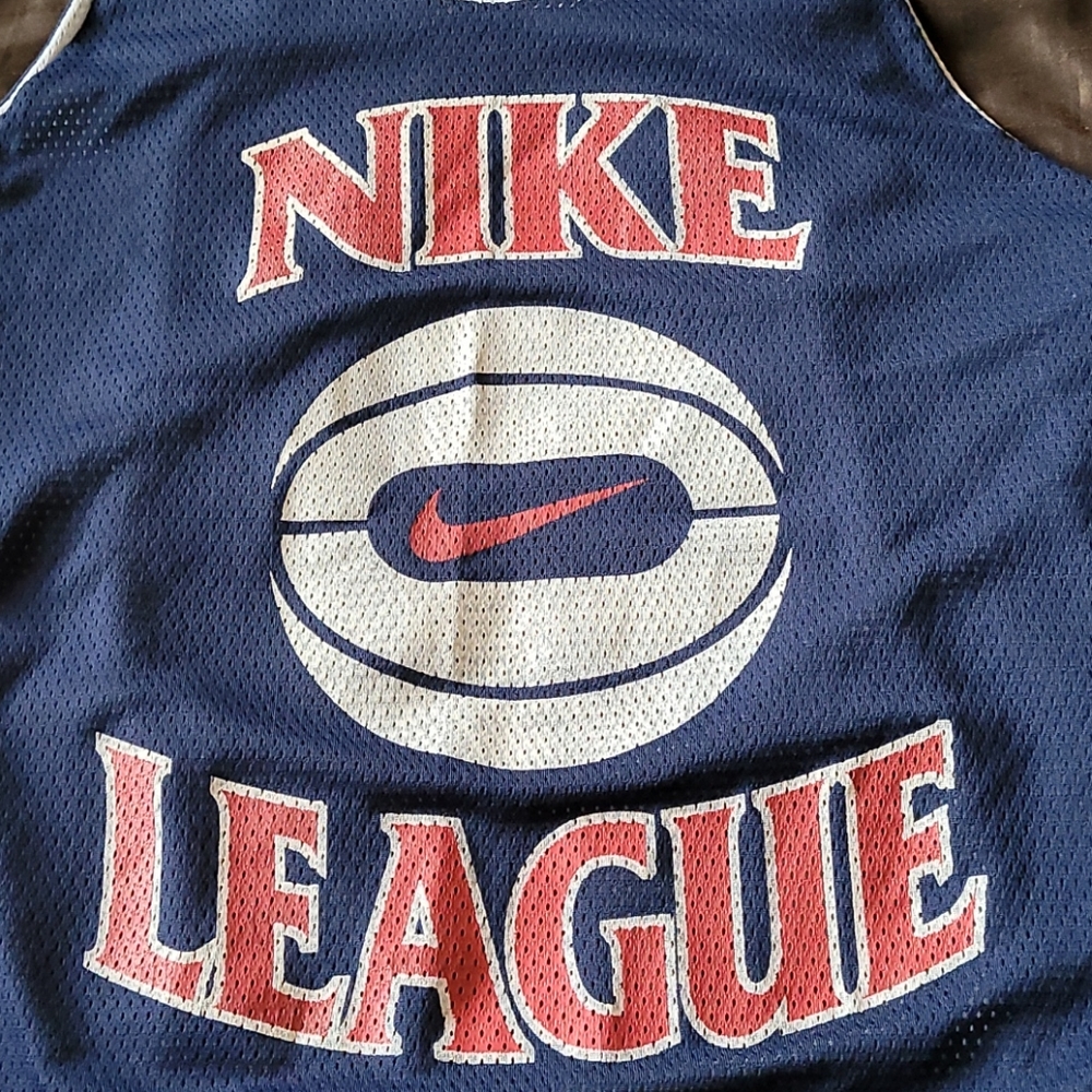 Vintage Nike Reversible Basketball Tanktop - Picture 8 of 8